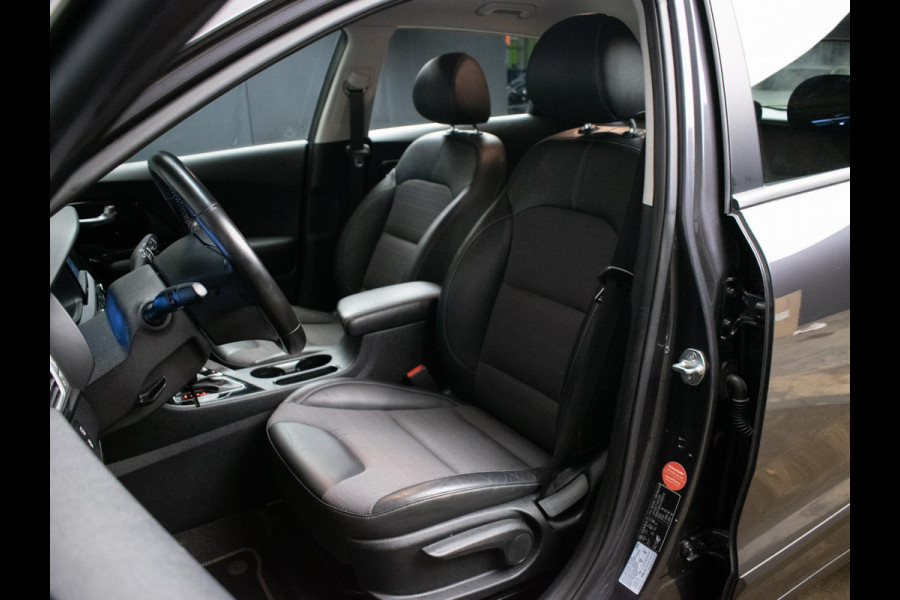 Kia Niro 1.6 GDi Hybrid DynamicLine Sport (APPLE CARPLAY,NAVI,CAMERA,PDC,CRUISE,TREKHAAK,LED,SPORTSTOELEN,LM VELGEN,NETTE STAAT)