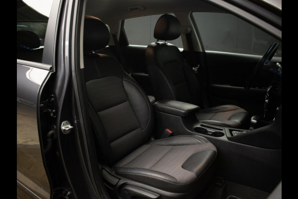 Kia Niro 1.6 GDi Hybrid DynamicLine Sport (APPLE CARPLAY,NAVI,CAMERA,PDC,CRUISE,TREKHAAK,LED,SPORTSTOELEN,LM VELGEN,NETTE STAAT)