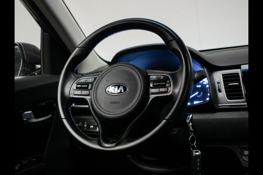 Kia Niro 1.6 GDi Hybrid DynamicLine Sport (APPLE CARPLAY,NAVI,CAMERA,PDC,CRUISE,TREKHAAK,LED,SPORTSTOELEN,LM VELGEN,NETTE STAAT)