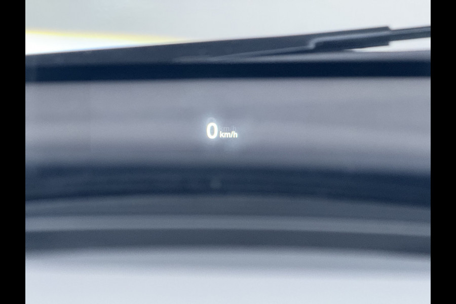 BMW 2 Serie Gran Tourer 216i-T 7-Pers. Leer Trekhaak Navi-Plus Ecc Head-Up Display Camera Navi Ecc Pdc Cruise Control Luxury Line Business E Stoelverwarming Elek.Achterklep Privacy Glas Led Lmv 17" Origineel Nederlandse Auto met plaats voor 7 personen! € 45.000,- nieuw