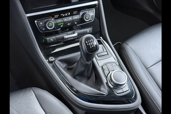 BMW 2 Serie Gran Tourer 216i-T 7-Pers. Leer Trekhaak Navi-Plus Ecc Head-Up Display Camera Navi Ecc Pdc Cruise Control Luxury Line Business E Stoelverwarming Elek.Achterklep Privacy Glas Led Lmv 17" Origineel Nederlandse Auto met plaats voor 7 personen! € 45.000,- nieuw