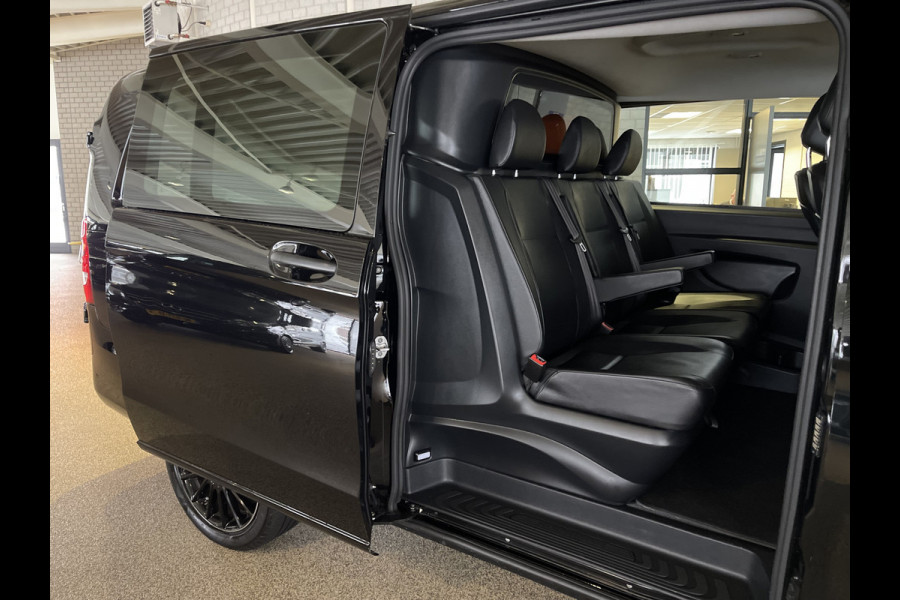 Mercedes-Benz Vito 114 CDI Extra Lang L3H1 DC Comfort 5 persoons / automaat / leer / navi / airco / cruise / vaste prijs rijklaar € 32.950 ex btw / lease vanaf € 538 / trekhaak / zwart metallic