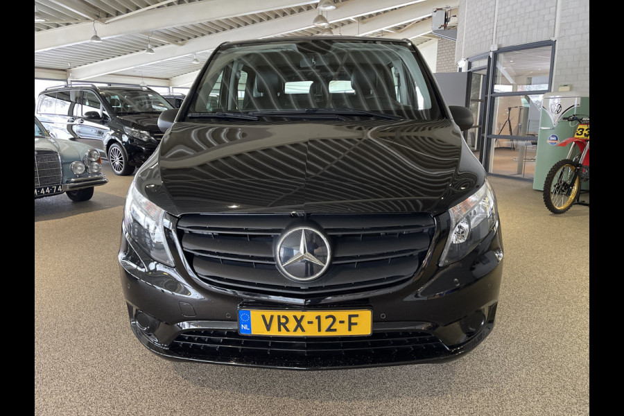 Mercedes-Benz Vito 114 CDI Extra Lang L3H1 DC Comfort 5 persoons / automaat / leer / navi / airco / cruise / vaste prijs rijklaar € 32.950 ex btw / lease vanaf € 538 / trekhaak / zwart metallic
