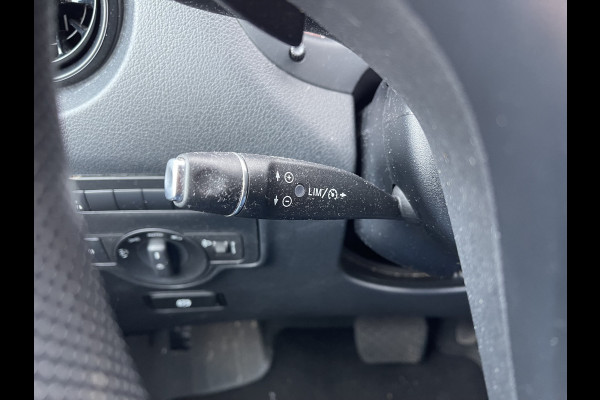 Mercedes-Benz Vito 114 CDI Extra Lang L3H1 DC Comfort 5 persoons / automaat / leer / navi / airco / cruise / vaste prijs rijklaar € 32.950 ex btw / lease vanaf € 538 / trekhaak / zwart metallic