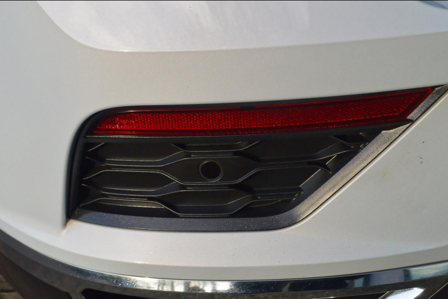 Volkswagen T-Roc 1.0 TSI Style ADAPTIVE CRUISE|PDC|LMV