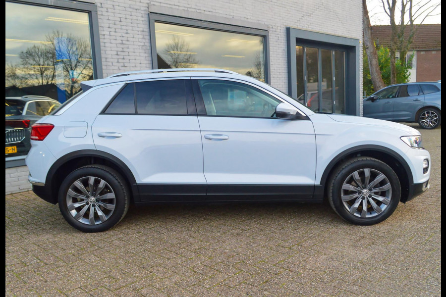 Volkswagen T-Roc 1.0 TSI Style ADAPTIVE CRUISE|PDC|LMV