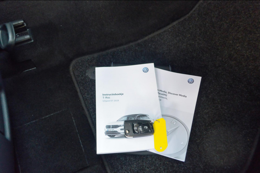 Volkswagen T-Roc 1.0 TSI Style ADAPTIVE CRUISE|PDC|LMV