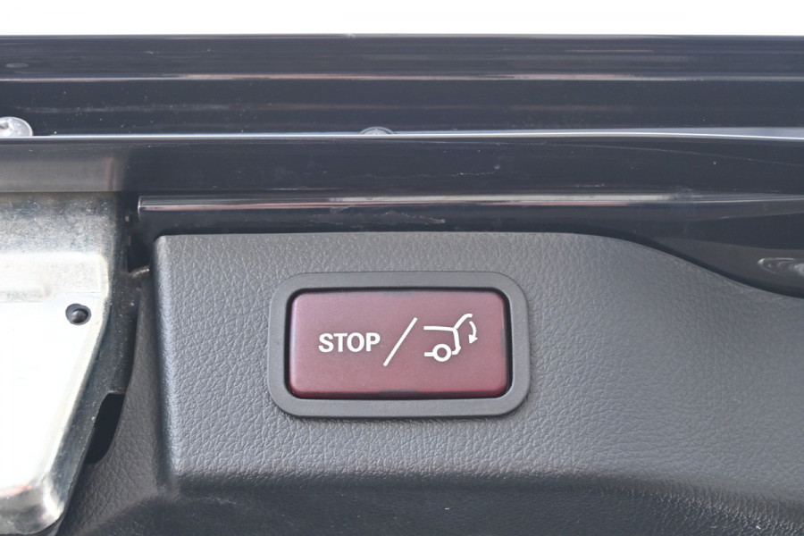 Mercedes-Benz V-Klasse 300d 4-MATIC AMG DC Lang Avantgarde Panorama dak, Distronic, 360 Camera, Standkachel, Burmester