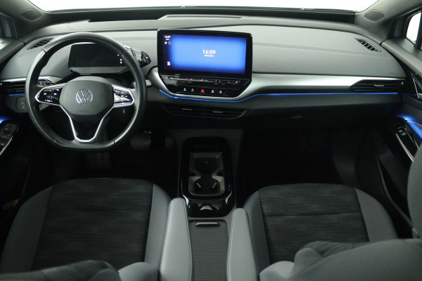 Volkswagen ID.4 Pro 77 kWh (PANORAMADAK, 94% SoH, TREKHAAK, SFEERVERLICHTING, STOELVERWARMING, ACHTERUITRIJCAMERA, ADAPTIEF CRUIS)