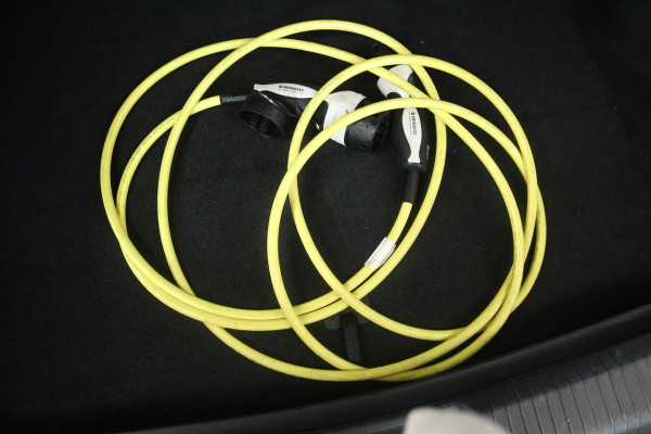 Volkswagen ID.4 Pro 77 kWh (PANORAMADAK, 94% SoH, TREKHAAK, SFEERVERLICHTING, STOELVERWARMING, ACHTERUITRIJCAMERA, ADAPTIEF CRUIS)