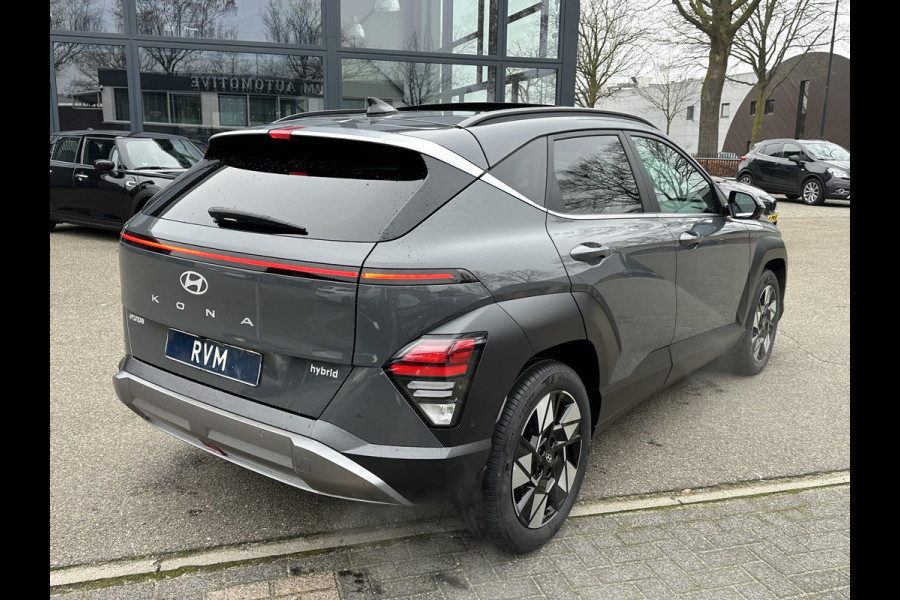 Hyundai Kona 1.6 GDI HEV Premium Sky FULL HYBRID | NIEUWE AUTO MET REGISTRATIE | VOLLE AUTO! | FABR GARANTIE T/M 12-2029| ELEK. ACHTERKLEP| PANO| ELEK STOEL| STOEL VENTILATIE