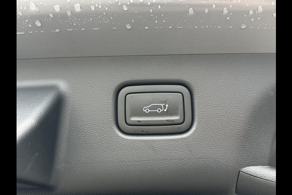 Hyundai Kona 1.6 GDI HEV Premium Sky FULL HYBRID | NIEUWE AUTO MET REGISTRATIE | VOLLE AUTO! | FABR GARANTIE T/M 12-2029| ELEK. ACHTERKLEP| PANO| ELEK STOEL| STOEL VENTILATIE