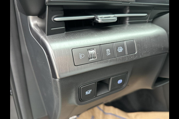 Hyundai Kona 1.6 GDI HEV Premium Sky FULL HYBRID | NIEUWE AUTO MET REGISTRATIE | VOLLE AUTO! | FABR GARANTIE T/M 12-2029| ELEK. ACHTERKLEP| PANO| ELEK STOEL| STOEL VENTILATIE