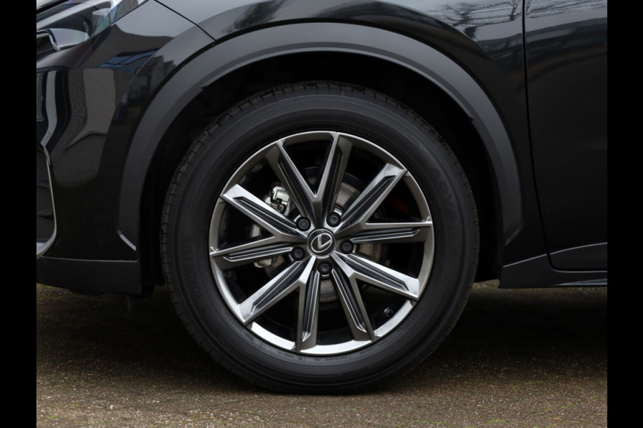 Lexus LBX Elegant 2WD | Tech Pack | Elektrische Achterklep | Leder