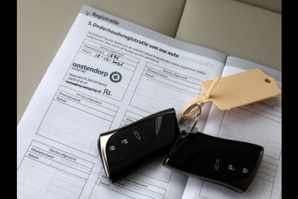 Lexus LBX Elegant 2WD | Tech Pack | Elektrische Achterklep | Leder