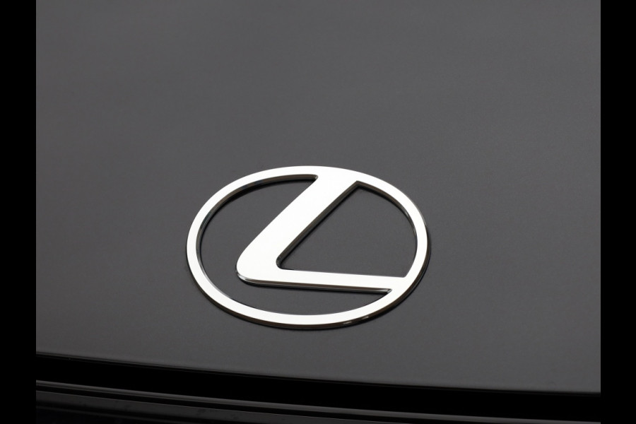 Lexus LBX Elegant 2WD | Tech Pack | Elektrische Achterklep | Leder