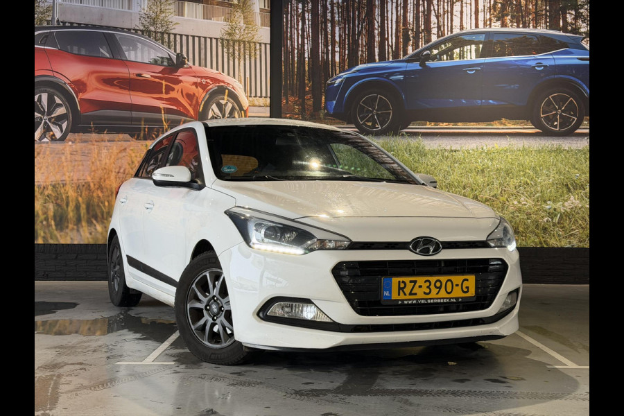 Hyundai i20 1.0 T-GDI Black Edition Navi,Camera,Airco,Cruise,PDC,Trekhaak,LM Velgen,N.A.P,101pk,Nieuwe APK bij Aflevering