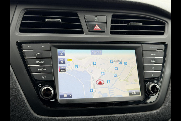 Hyundai i20 1.0 T-GDI Black Edition Navi,Camera,Airco,Cruise,PDC,Trekhaak,LM Velgen,N.A.P,101pk,Nieuwe APK bij Aflevering