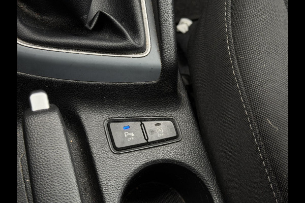 Hyundai i20 1.0 T-GDI Black Edition Navi,Camera,Airco,Cruise,PDC,Trekhaak,LM Velgen,N.A.P,101pk,Nieuwe APK bij Aflevering