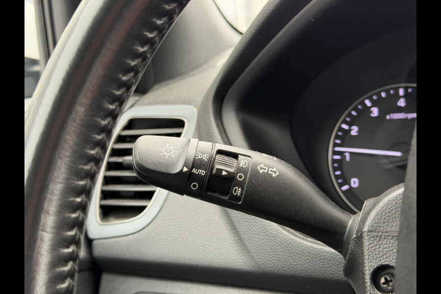 Hyundai i20 1.0 T-GDI Black Edition Navi,Camera,Airco,Cruise,PDC,Trekhaak,LM Velgen,N.A.P,101pk,Nieuwe APK bij Aflevering