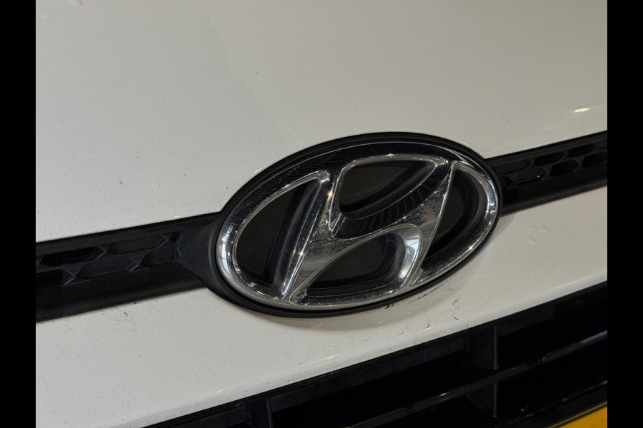 Hyundai i20 1.0 T-GDI Black Edition Navi,Camera,Airco,Cruise,PDC,Trekhaak,LM Velgen,N.A.P,101pk,Nieuwe APK bij Aflevering