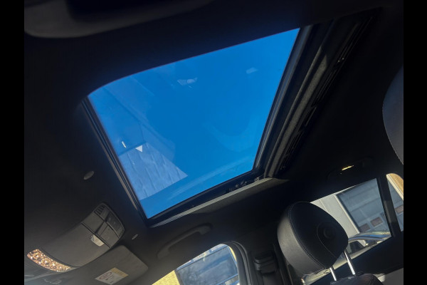 Mercedes-Benz EQC 400 4MATIC 80 kWh SOH 94% BTW AMG (PANORAMADAK,BURMESTER,CARPLAY,SFEERVERLICHTING,LASER,LEDER,STOELVERWARMING)