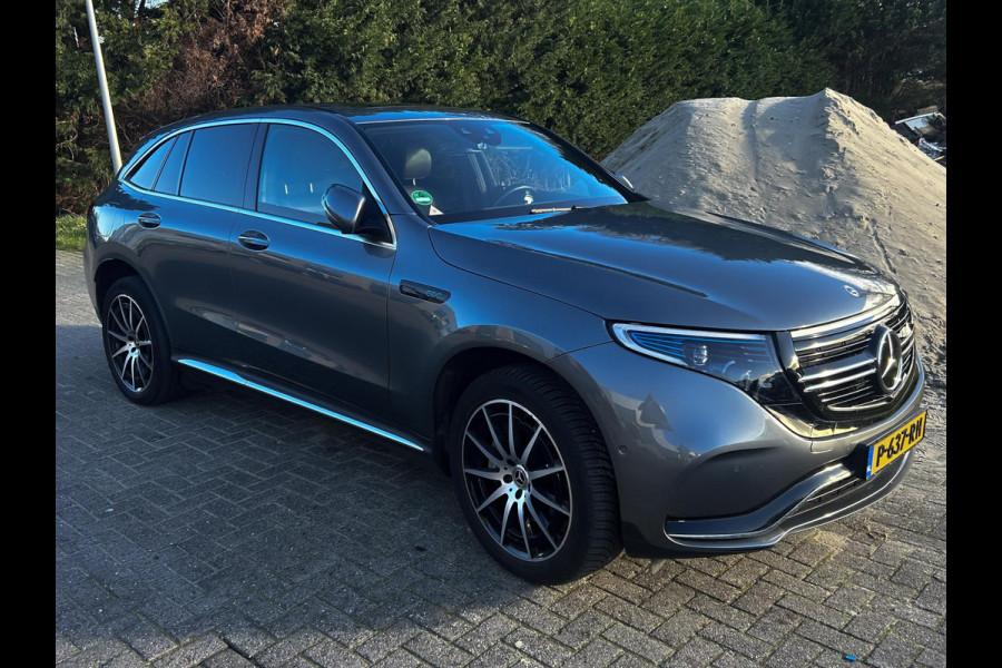 Mercedes-Benz EQC 400 4MATIC 80 kWh SOH 94% BTW AMG (PANORAMADAK,BURMESTER,CARPLAY,SFEERVERLICHTING,LASER,LEDER,STOELVERWARMING)