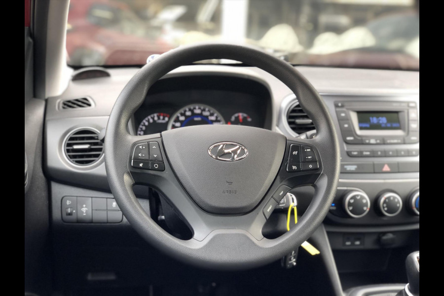 Hyundai i10 1.0i Comfort | Trekhaak, Airconditioning, Parkeersensoren, Cruise control, Stuurbediening