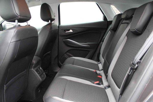 Opel Grandland X 1.2 Turbo Innovation Aut8 Navi Camera DAB Hoge zit