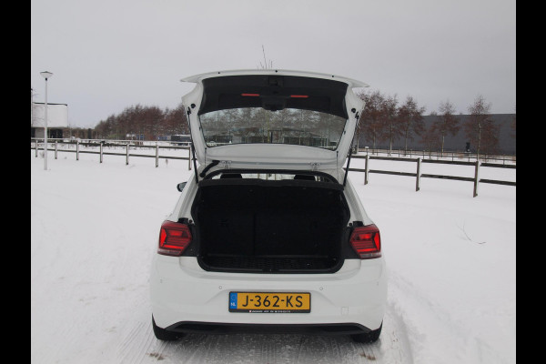 Volkswagen Polo 1.0 TSI Comfortline Business | Apple Carplay | Adaptive Cruise Control | Parkeersensoren | DAB | NL-Auto |