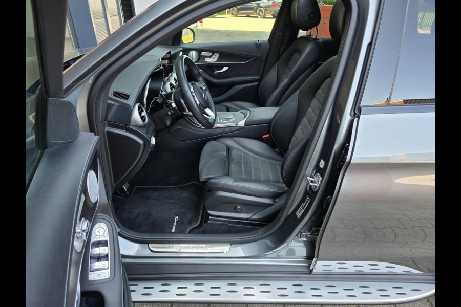 Mercedes-Benz GLC 300e 4MATIC Premium Plus / LUCHTVERING / PANORAMADAK / ALARMKLASSE 5 / TREKHAAK ELEKTRISCH / AMG-LINE !