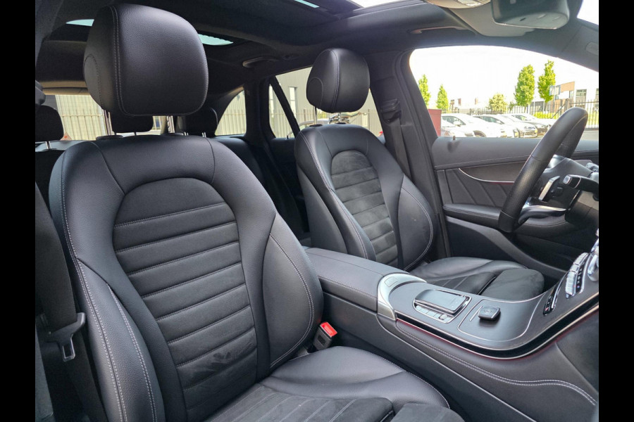 Mercedes-Benz GLC 300e 4MATIC Premium Plus / LUCHTVERING / PANORAMADAK / ALARMKLASSE 5 / TREKHAAK ELEKTRISCH / AMG-LINE !
