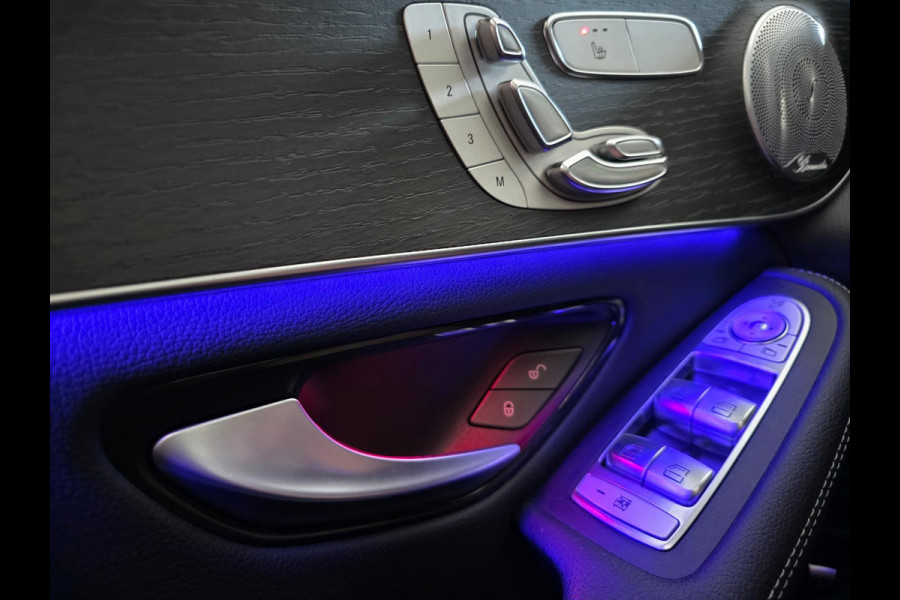 Mercedes-Benz GLC 300e 4MATIC Premium Plus / LUCHTVERING / PANORAMADAK / ALARMKLASSE 5 / TREKHAAK ELEKTRISCH / AMG-LINE !