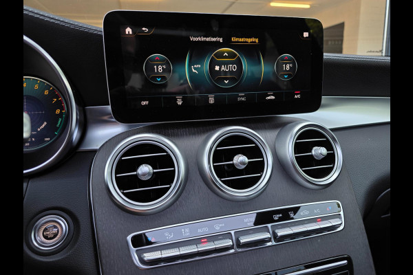 Mercedes-Benz GLC 300e 4MATIC Premium Plus / LUCHTVERING / PANORAMADAK / ALARMKLASSE 5 / TREKHAAK ELEKTRISCH / AMG-LINE !