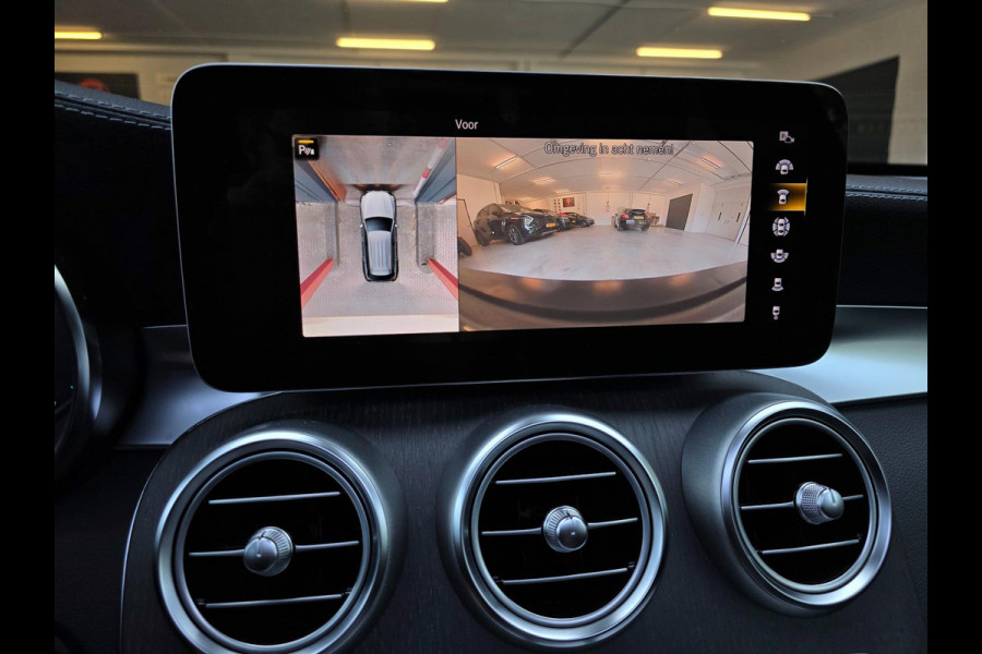 Mercedes-Benz GLC 300e 4MATIC Premium Plus / LUCHTVERING / PANORAMADAK / ALARMKLASSE 5 / TREKHAAK ELEKTRISCH / AMG-LINE !