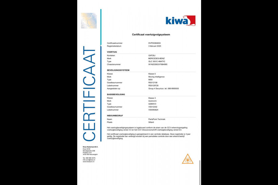 Mercedes-Benz GLC 300e 4MATIC Premium Plus / LUCHTVERING / PANORAMADAK / ALARMKLASSE 5 / TREKHAAK ELEKTRISCH / AMG-LINE !