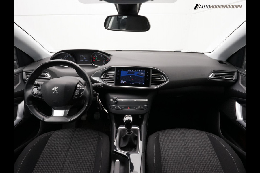 Peugeot 308 SW 1.2 PureTech Blue Lease Active (APPLE CARPLAY,LED,PARKEERSENSOREN,TREKHAAK,CLIMATE,CRUISE,LM-VELGEN,NIEUWE APK)