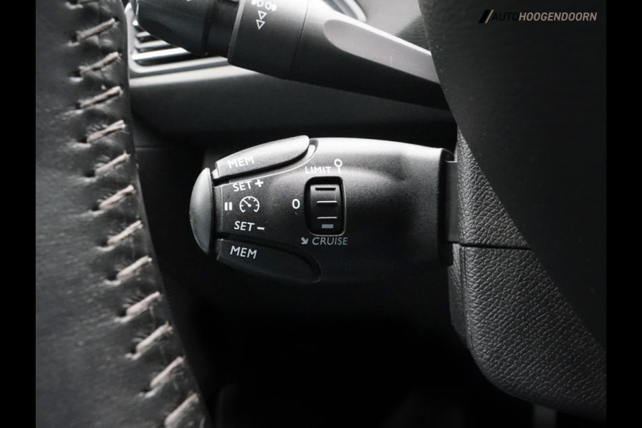 Peugeot 308 SW 1.2 PureTech Blue Lease Active (APPLE CARPLAY,LED,PARKEERSENSOREN,TREKHAAK,CLIMATE,CRUISE,LM-VELGEN,NIEUWE APK)
