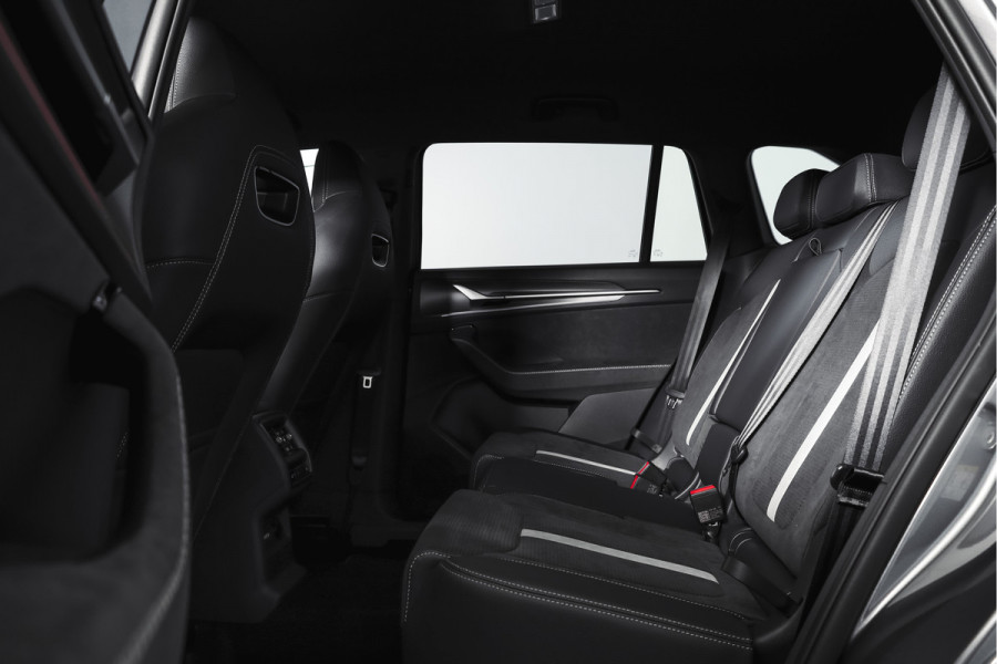 Škoda Kodiaq 1.5 TSI 204 PK PHEV Sportline Business | S/K-Panodak | DCC+ | Dig. Cockpit | Adapt Cruise | Memory | Winterpakket | Camera | NAV + App. Connect | ECC | DAB | Elek. Trekhaak | Elek. Klep | LM 20" | 0767