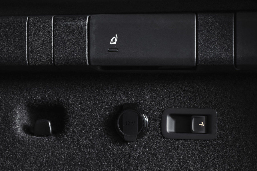 Škoda Kodiaq 1.5 TSI 204 PK PHEV Sportline Business | S/K-Panodak | DCC+ | Dig. Cockpit | Adapt Cruise | Memory | Winterpakket | Camera | NAV + App. Connect | ECC | DAB | Elek. Trekhaak | Elek. Klep | LM 20" | 0767