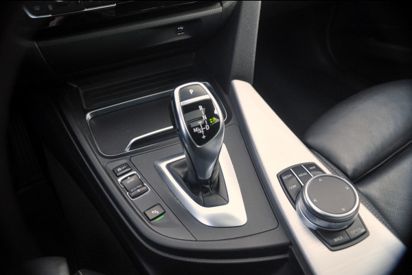 BMW 3 Serie Touring 320i M Sport Edition | Panoramadak | HUD | Trekhaak