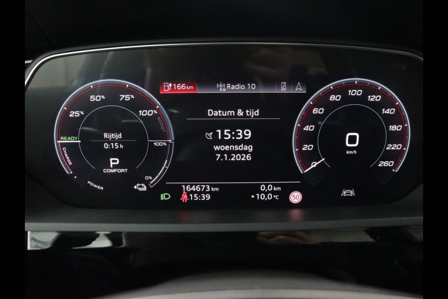 Audi e-tron 55 quattro advanced Pro Line Plus 95 kWh | Panoramadak | Adaptive cruise | Head-Up | Leder | Stoelverwarming | 360 Camera | Bang & Olufsen | Carplay | 21'' | Sportstoelen | Matrix LED