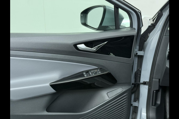 Volkswagen ID.4 Life 77 kWh Stoel & Stuurverwarming | Adaptieve Cruise Control | Rijklaar met 12 mnd BOVAG Garantie | NAVI| PARKEERSENSOREN|