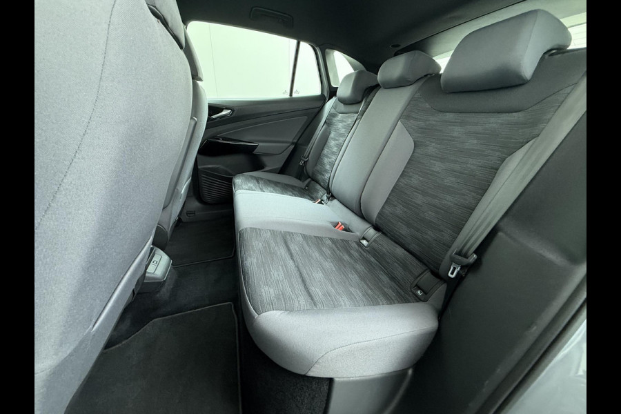Volkswagen ID.4 Life 77 kWh Stoel & Stuurverwarming | Adaptieve Cruise Control | Rijklaar met 12 mnd BOVAG Garantie | NAVI| PARKEERSENSOREN|