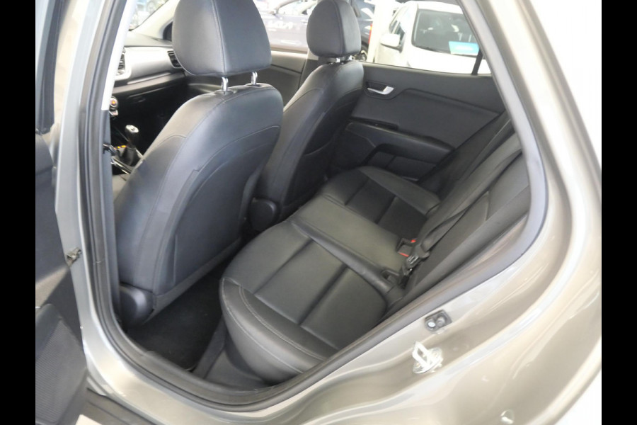Kia Stonic 1.0 T-GDi ExecutiveLine | Cruise | Clima | Navi | Keyless | Stoel-stuurverwarming |