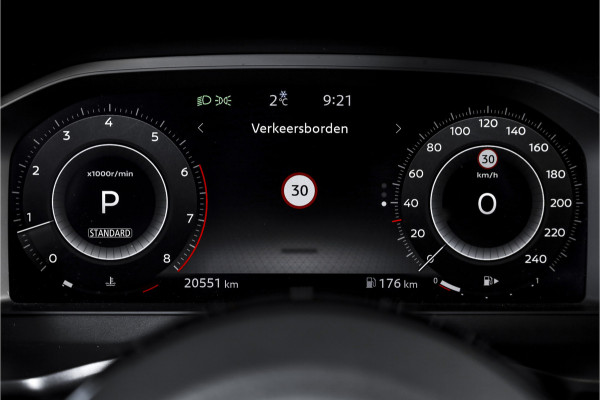 Nissan QASHQAI 1.3 MHEV Xtronic 158 PK N-Connecta - Automaat | Panodak | Cold Pack | Dig. Cockpit | Adapt. Cruise | 360 Camera | PDC | NAV + App Connect | LM 18" | ECC | 7628