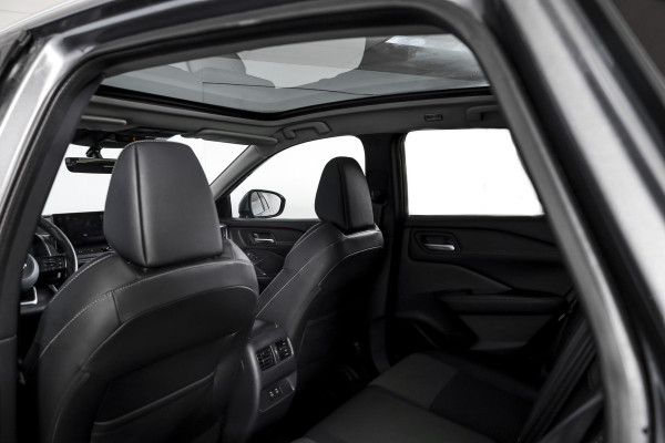 Nissan QASHQAI 1.3 MHEV Xtronic 158 PK N-Connecta - Automaat | Panodak | Cold Pack | Dig. Cockpit | Adapt. Cruise | 360 Camera | PDC | NAV + App Connect | LM 18" | ECC | 7628