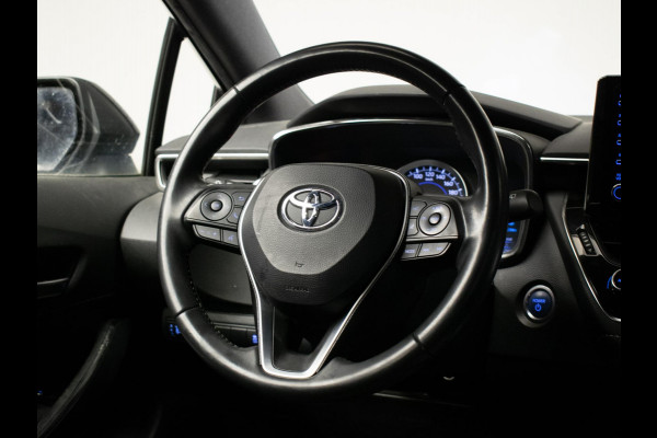Toyota Corolla Touring Sports 1.8 Hybrid Sport (APPLE CARPLAY,NAVI,LED,CRUISE,SPORTSTOELEN,CAMERA,TREKHAAK,LM VELGEN,GETINT,PDC)