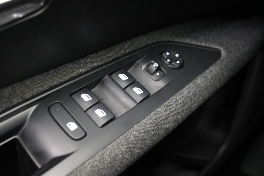 Peugeot 5008 1.2 PureTech Active |Trekhaak|Camera|Navi|