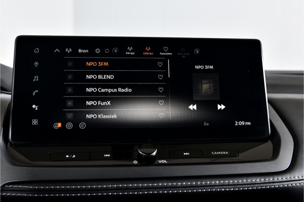 Nissan QASHQAI 1.3 MHEV Xtronic 158 PK N-Connecta - Automaat | Panodak | Cold Pack | Dig. Cockpit | Adapt. Cruise | 360 Camera | PDC | NAV + App Connect | LM 18" | ECC | 6031
